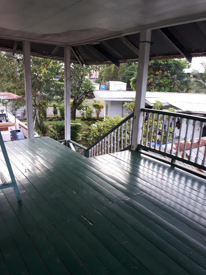 Waterfront 2 Story Deluxe Duplex Appartement Almirante Buitenkant foto